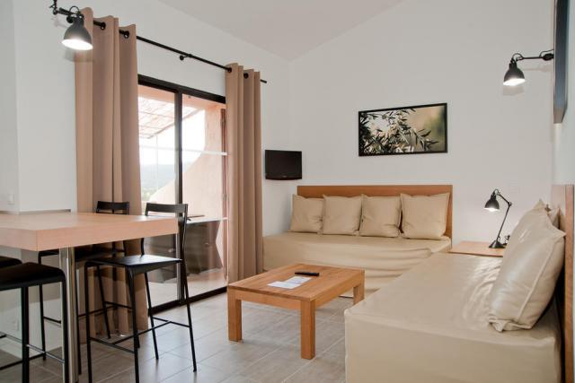 - Domaine Santa Giulia Palace